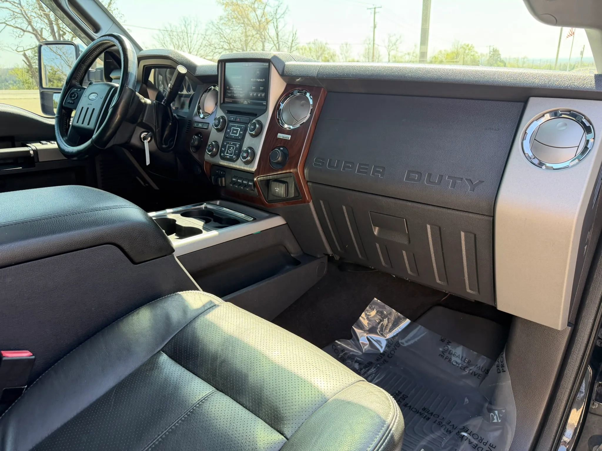 Used 2015 Ford F350 Lariat w/ Lariat Ultimate Package AWD/4WD image 58