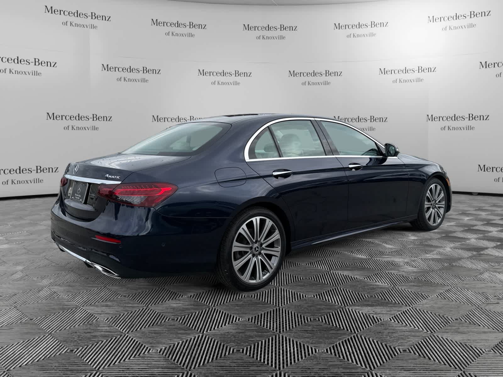 Certified 2022 Mercedes-Benz E 350 4MATIC Sedan image 5