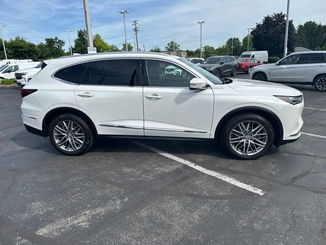 Used 2022 Acura MDX SH-AWD w/ Advance Package image 3