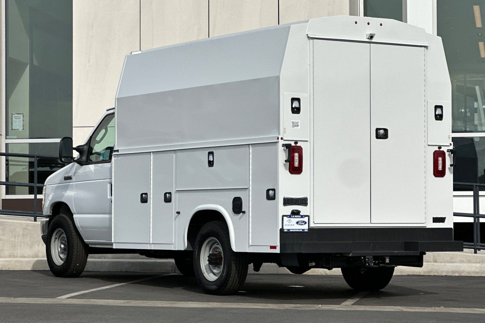 New 2026 Ford E-350 and Econoline 350 Super Duty w/ Power Equipment Group RWD image 5