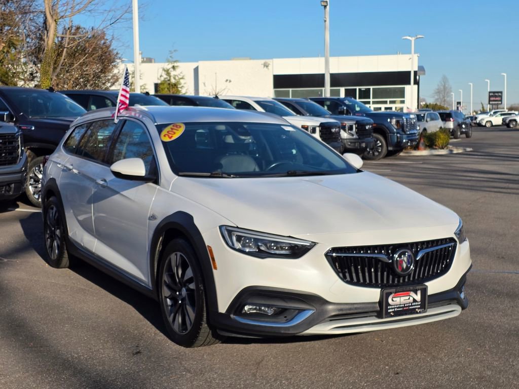Used 2018 Buick Regal Essence w/ Driver Confidence Package #1 image 38