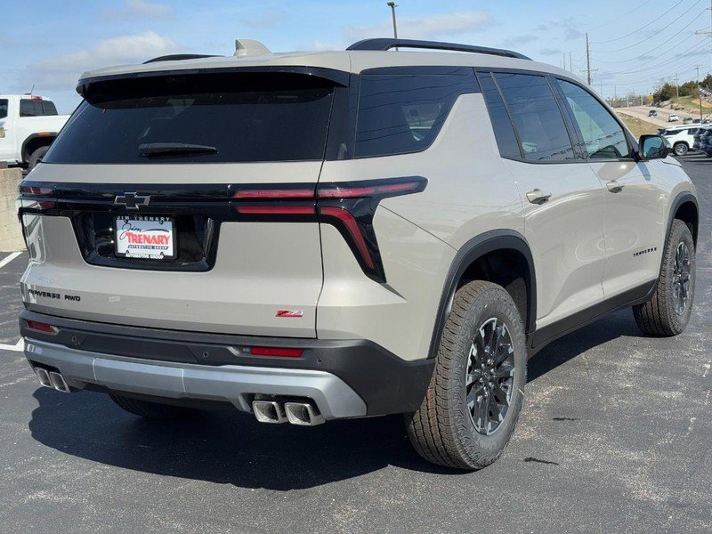 New 2026 Chevrolet Traverse Z71 w/ Driver Confidence Package image 3