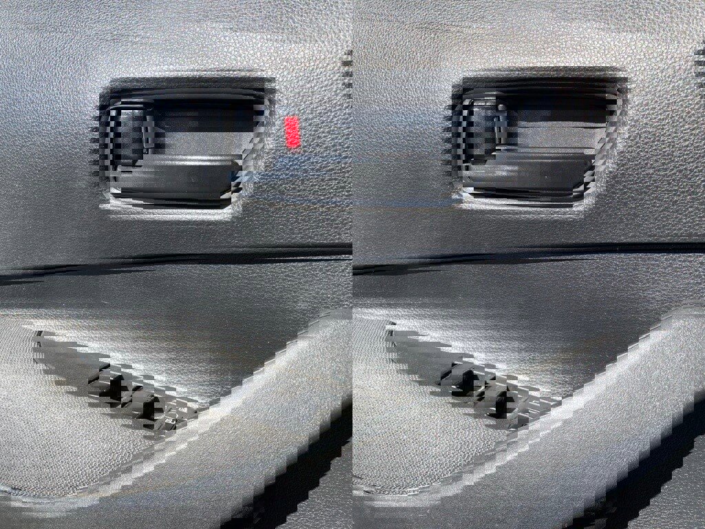 Used 2022 Toyota Corolla LE image 13