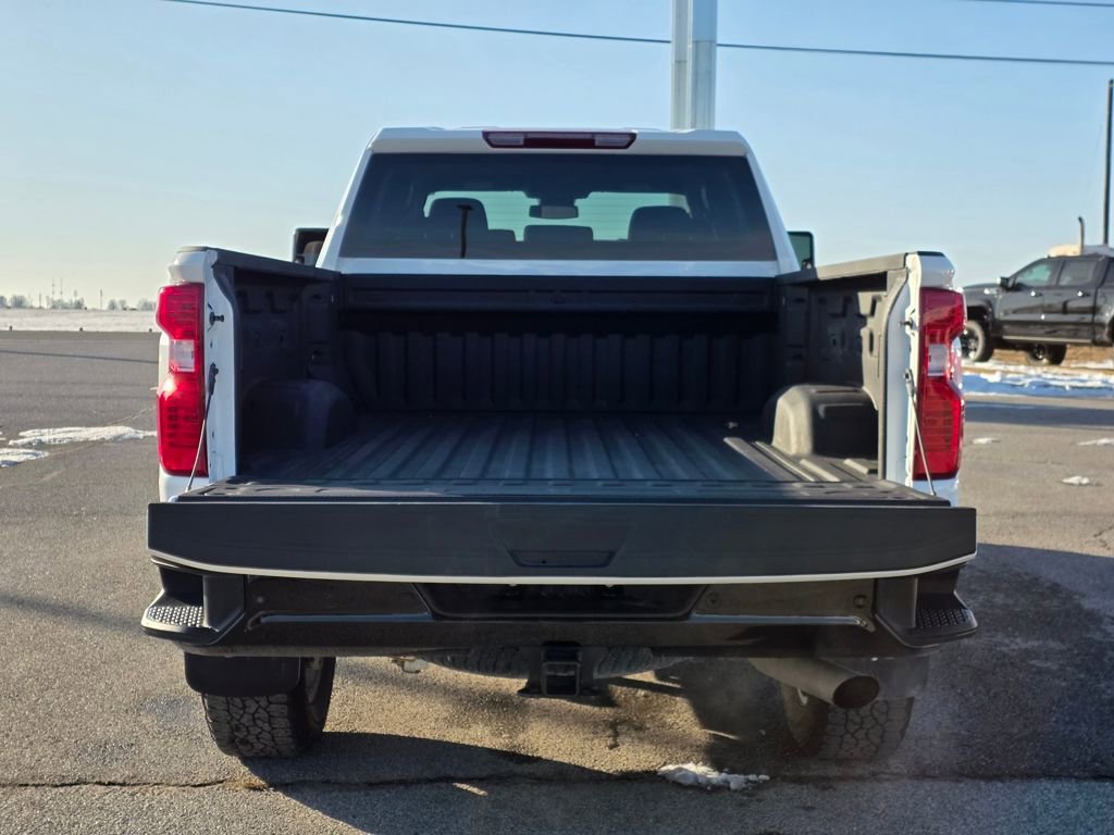 Used 2025 Chevrolet Silverado 2500 Custom w/ Custom Value Package image 7