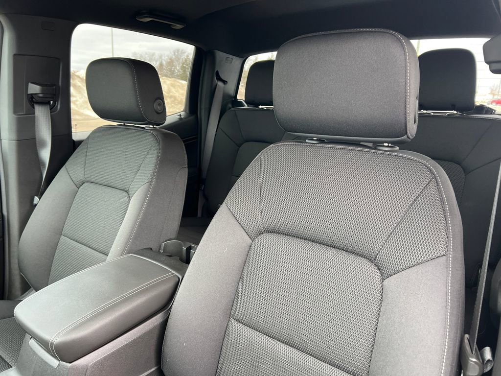 New 2024 GMC Canyon Elevation w/ Convenience Package image 12