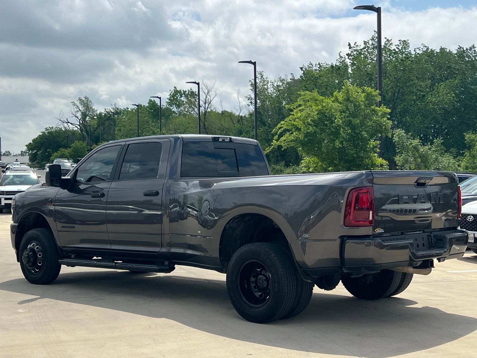 Used 2025 RAM 3500 Lone Star image 11