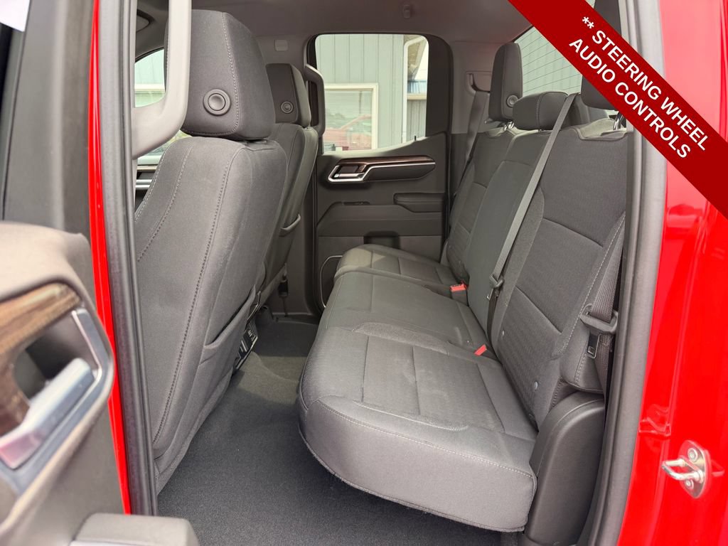 Used 2023 Chevrolet Silverado 1500 LT AWD/4WD image 15