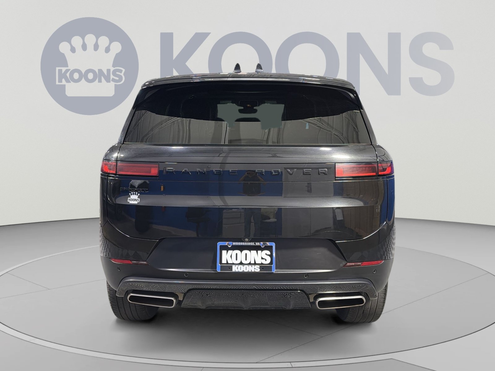 Used 2025 Land Rover Range Rover Sport SE AWD/4WD image 5