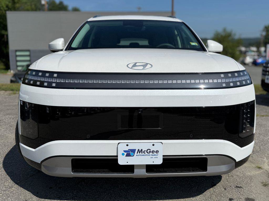 New 2026 Hyundai Ioniq 9 SEL image 2