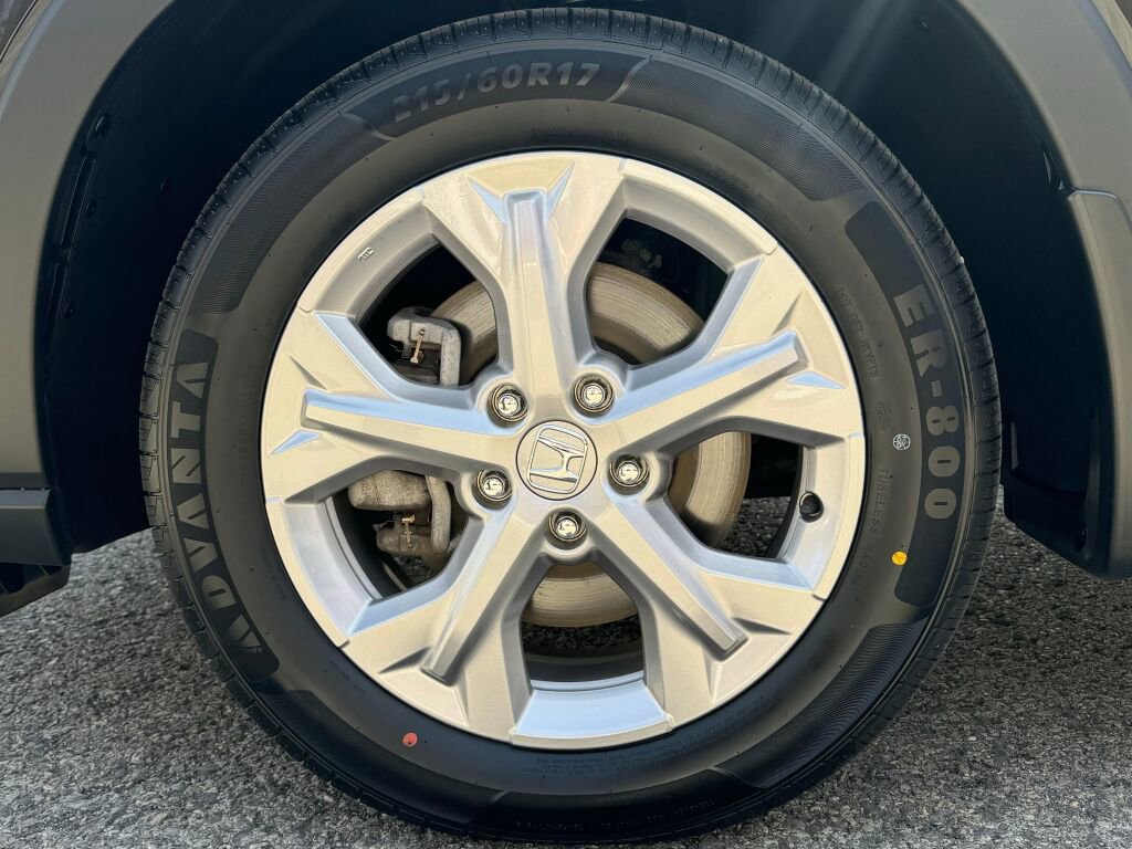 Used 2024 Honda HR-V LX image 9