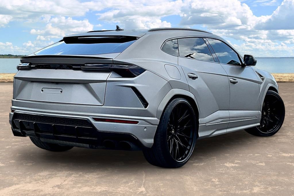 Used 2021 Lamborghini Urus AWD/4WD image 4