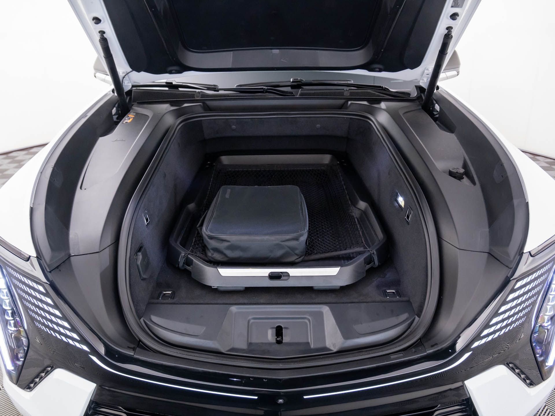 New 2025 Cadillac Escalade IQ Sport 1 w/ LPO, ONYX Package image 29