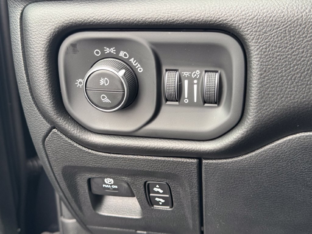 New 2027 RAM 1500 Laramie AWD/4WD image 29