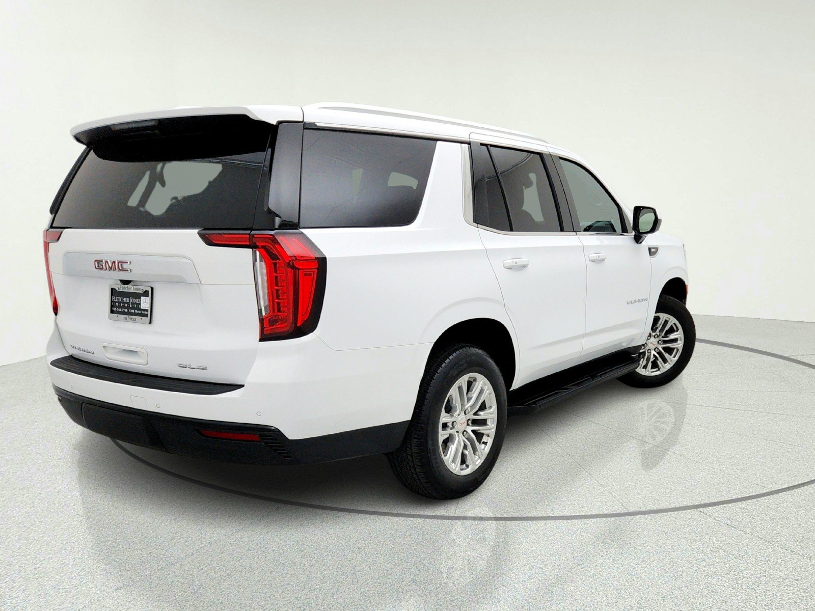 Used 2024 GMC Yukon SLE w/ Max Trailering Package AWD/4WD image 9