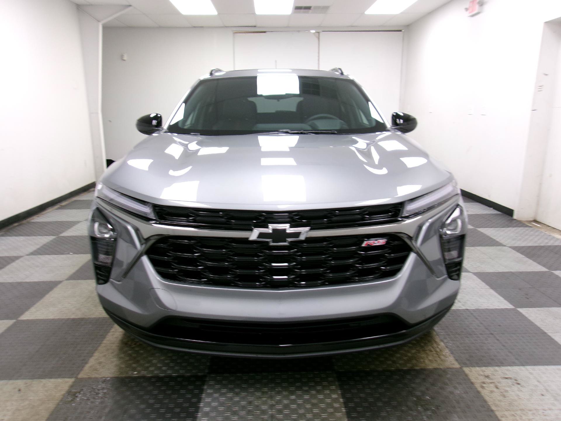 New 2026 Chevrolet Trax RS w/ Sunroof Package FWD image 16