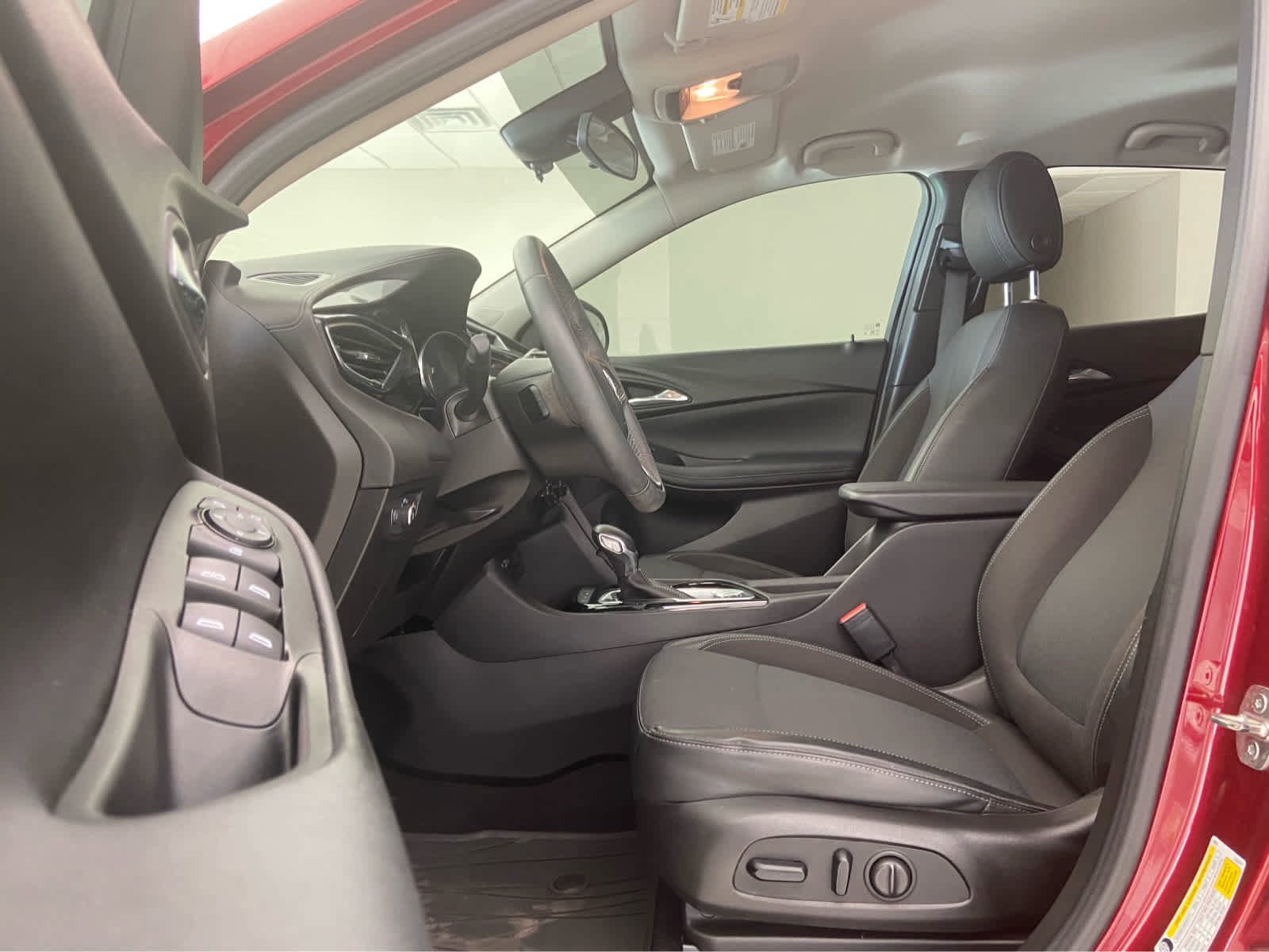 Used 2022 Buick Encore GX Select w/ Sport Touring Package image 11