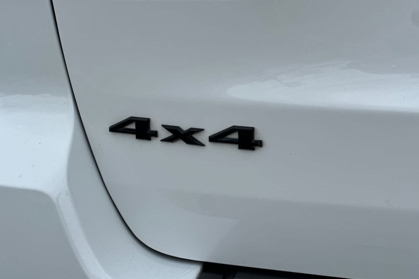 Used 2018 Jeep Grand Cherokee Altitude image 28