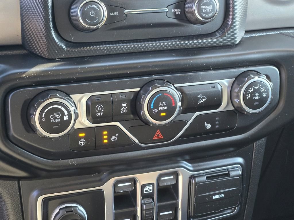 Used 2020 Jeep Wrangler Unlimited Sport S image 22