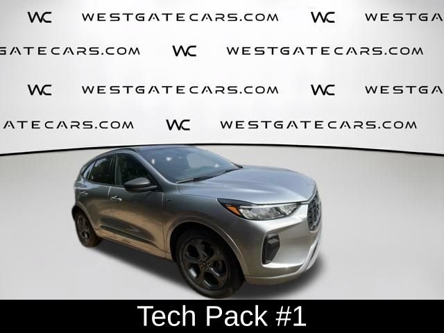 Used 2024 Ford Escape ST-Line w/ Tech Pack #1 FWD image 5