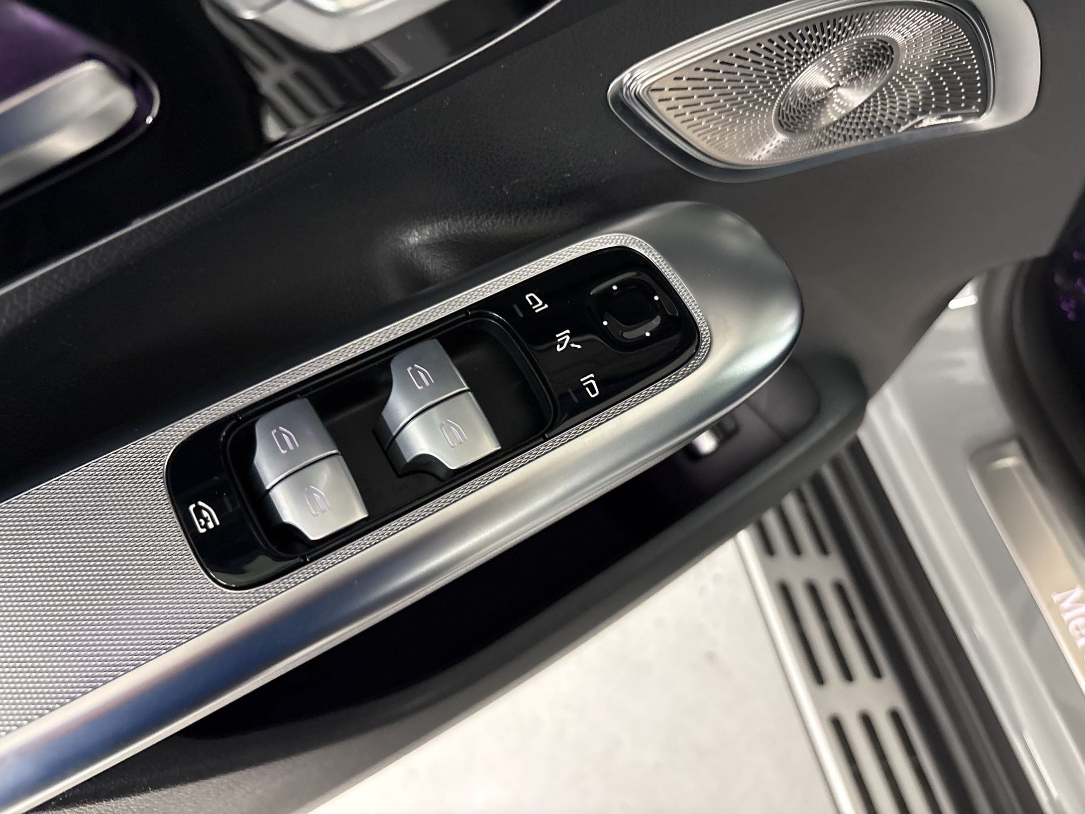 Certified 2023 Mercedes-Benz EQE 500 4MATIC SUV image 26