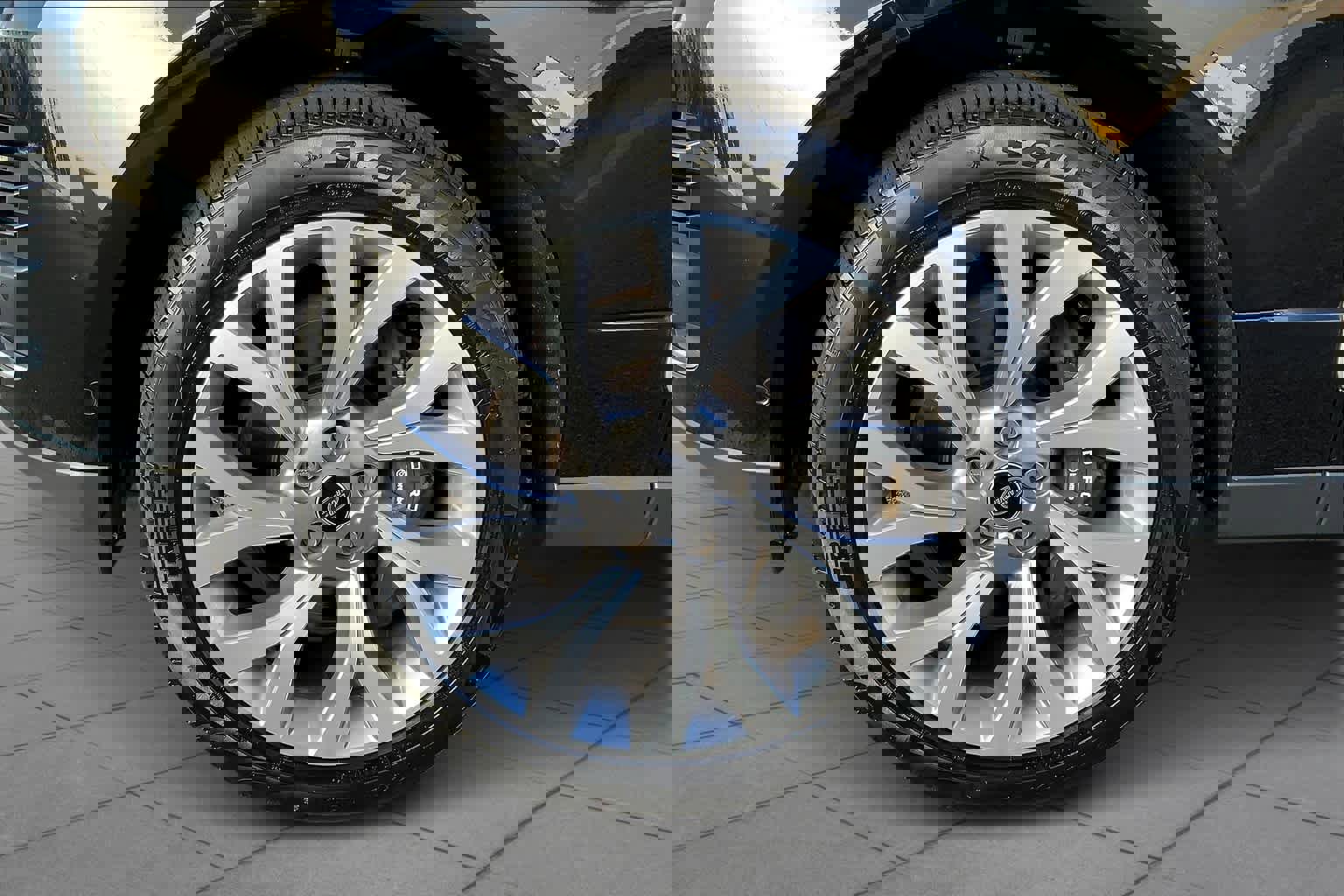 Used 2022 Land Rover Range Rover Westminster Edition image 11