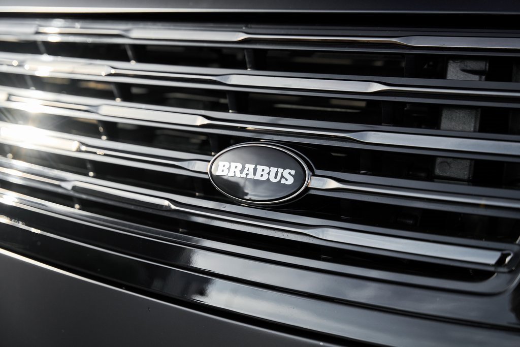 Used 2024 Land Rover Range Rover SV image 8