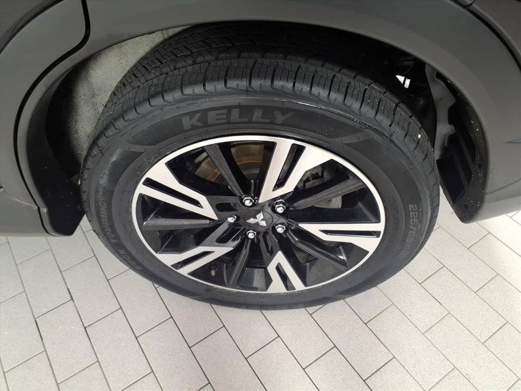 Used 2024 Mitsubishi Eclipse Cross SE AWD/4WD image 9