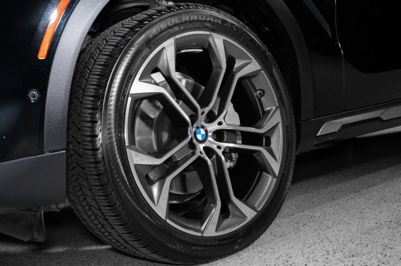 Used 2022 BMW X6 xDrive40i w/ Parking Assistance Package AWD/4WD image 29