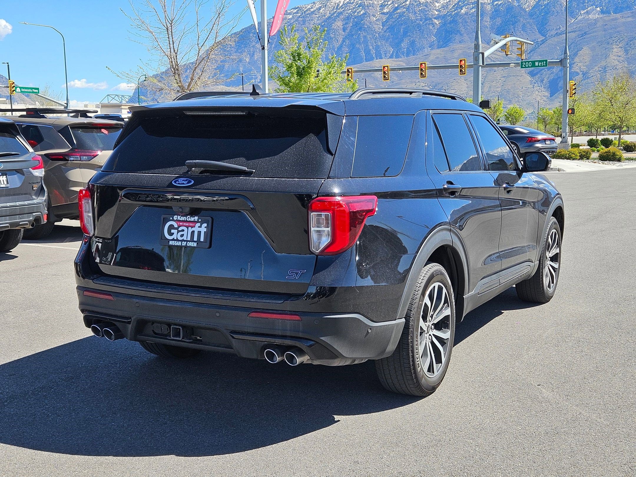 Used 2021 Ford Explorer ST w/ Equipment Group 401A AWD/4WD image 3