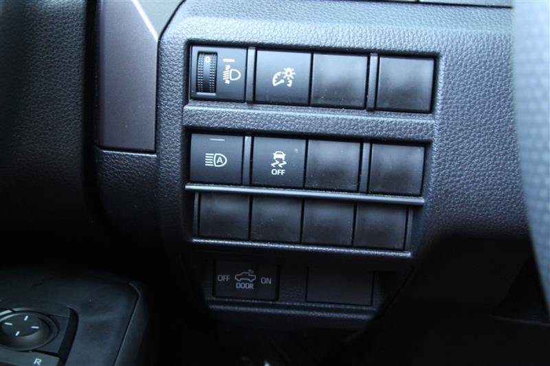 Used 2025 Toyota Tacoma SR5 AWD/4WD image 20