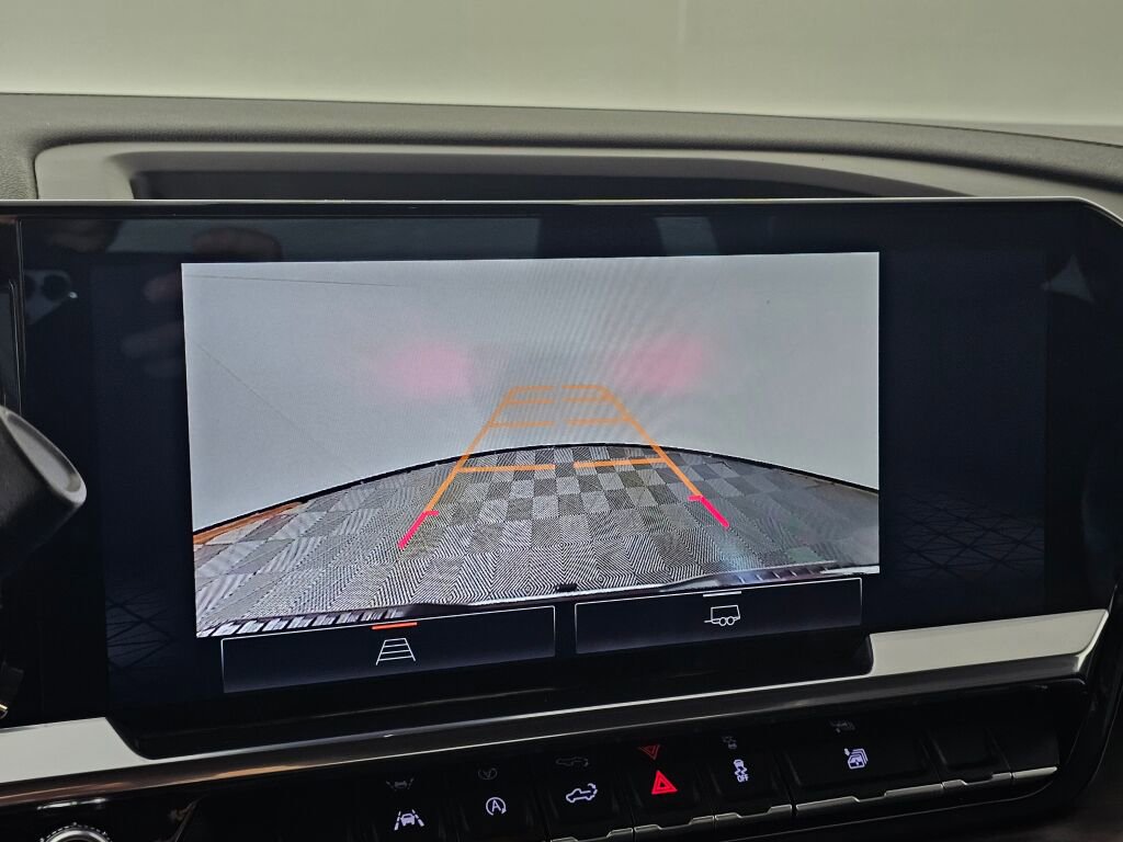 Used 2024 GMC Sierra 1500 SLT image 29