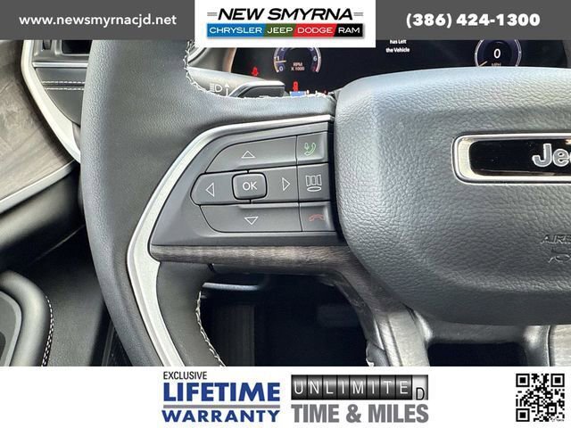 New 2025 Jeep Grand Cherokee Limited w/ Black Appearance Package image 15