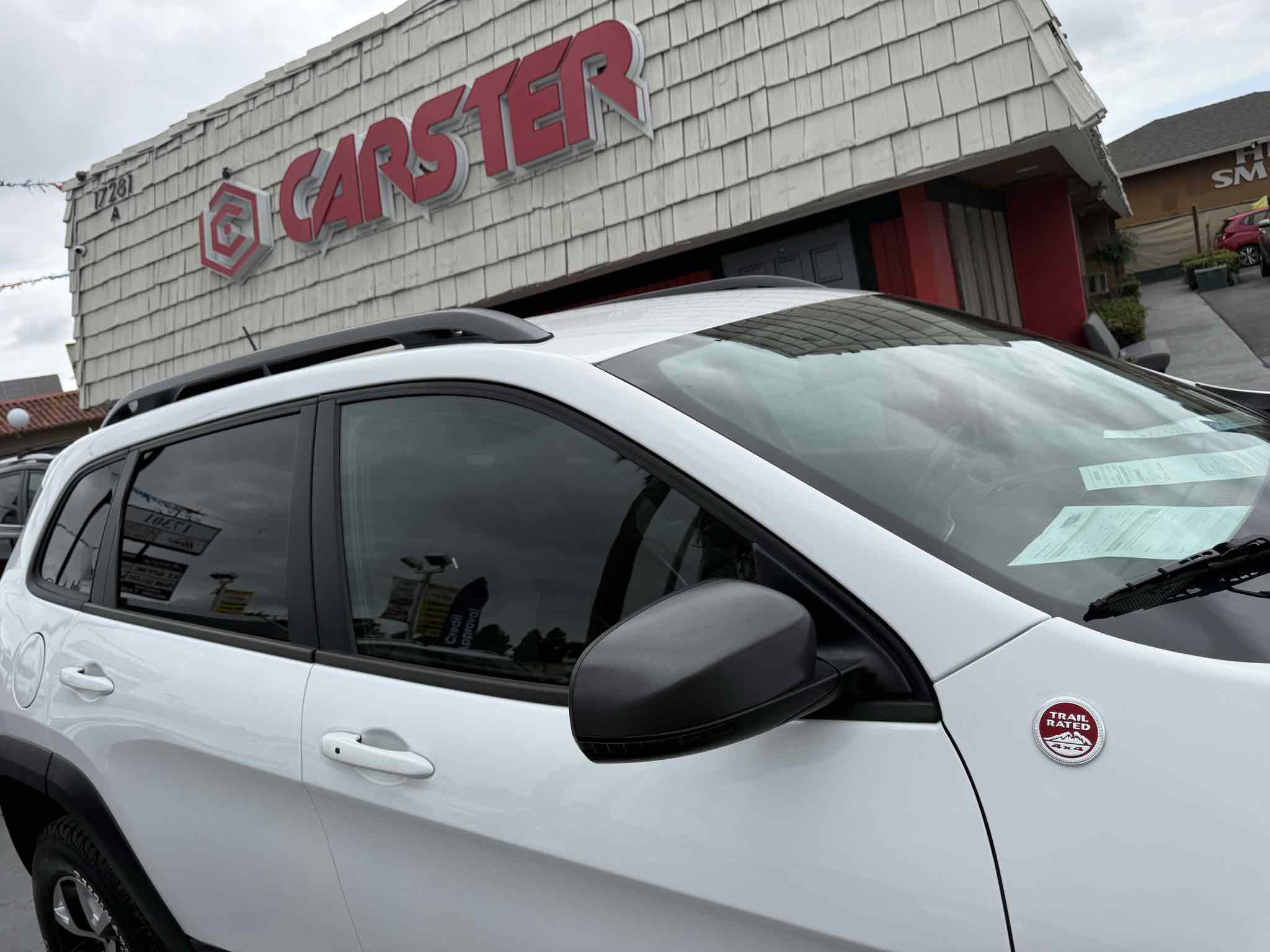Used 2018 Jeep Cherokee Trailhawk image 27