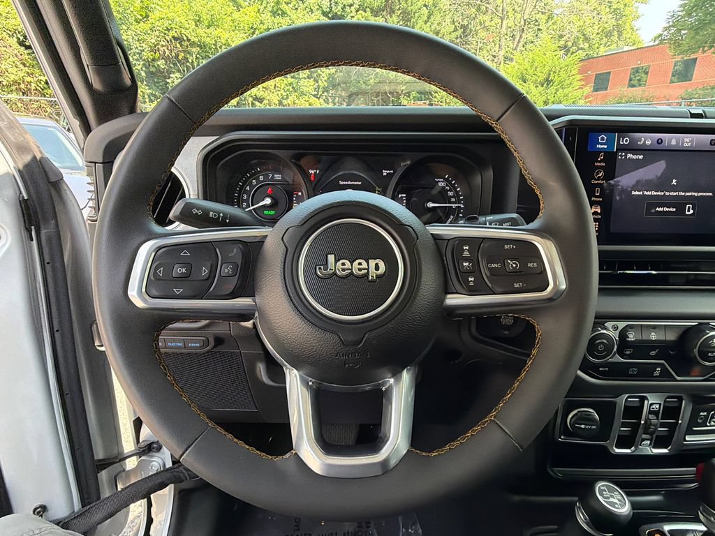 Used 2024 Jeep Wrangler Unlimited Sahara AWD/4WD image 27