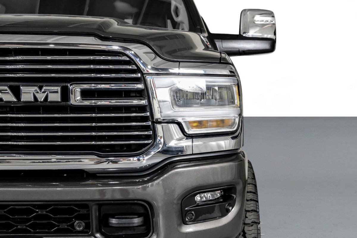 Used 2024 RAM 3500 Laramie AWD/4WD image 40