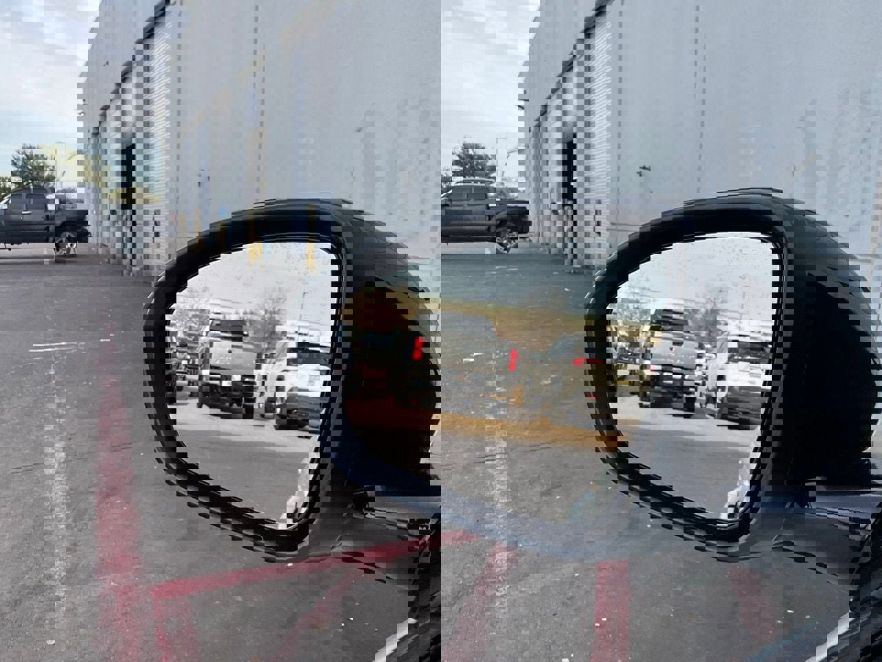 Used 2025 Nissan Altima 2.5 SR image 19