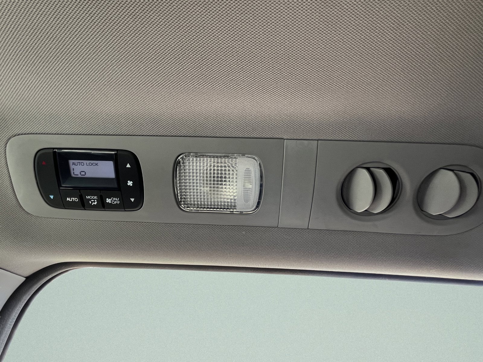 Used 2015 Honda Odyssey EX-L image 37