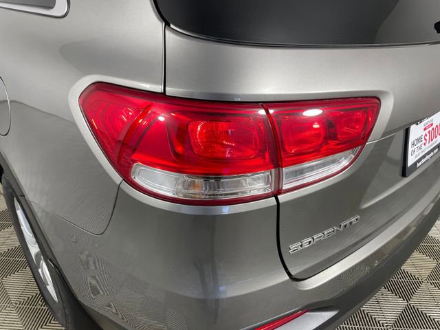 Used 2017 Kia Sorento LX w/ LX Convenience Package AWD/4WD image 18