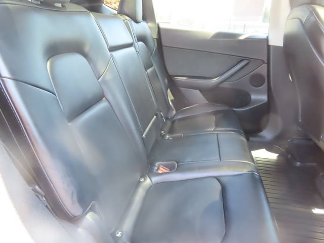Used 2023 Tesla Model Y Long Range AWD/4WD image 29