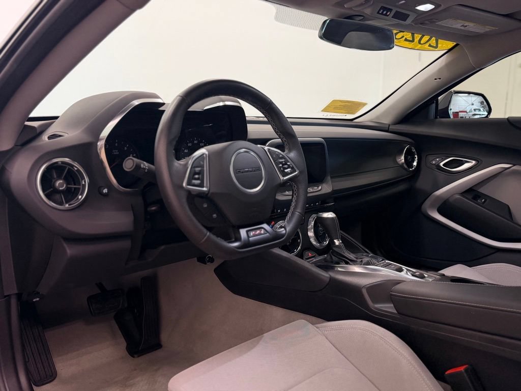 Used 2023 Chevrolet Camaro SS RWD image 11