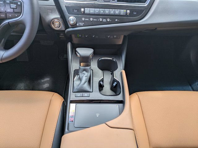 Used 2025 Lexus ES 300h w/ Premium Package FWD image 18