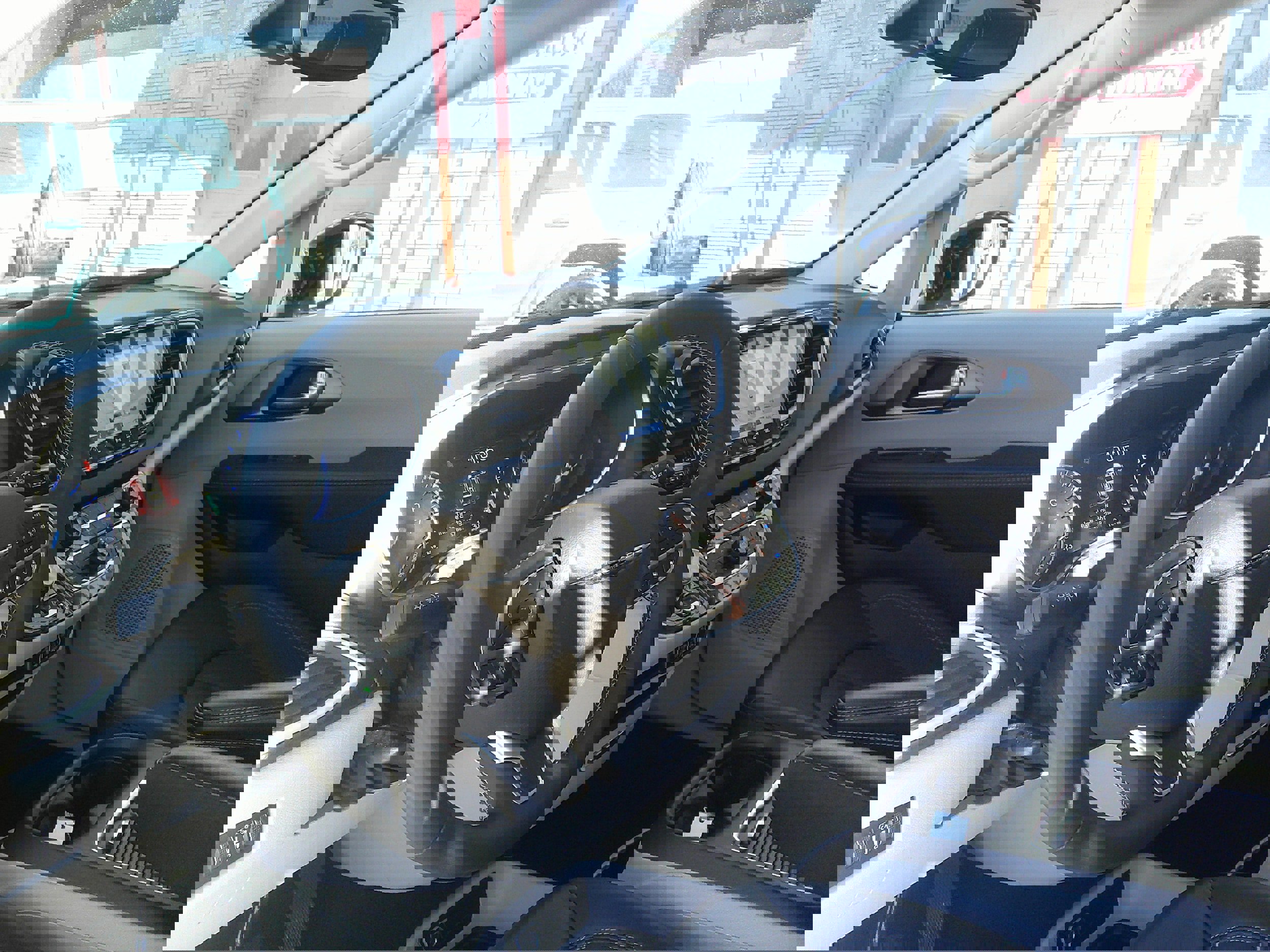 Used 2024 Chrysler Pacifica Touring-L image 20