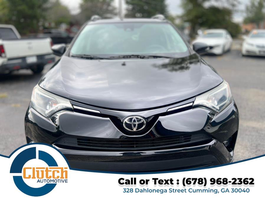 Used 2018 Toyota RAV4 XLE image 2