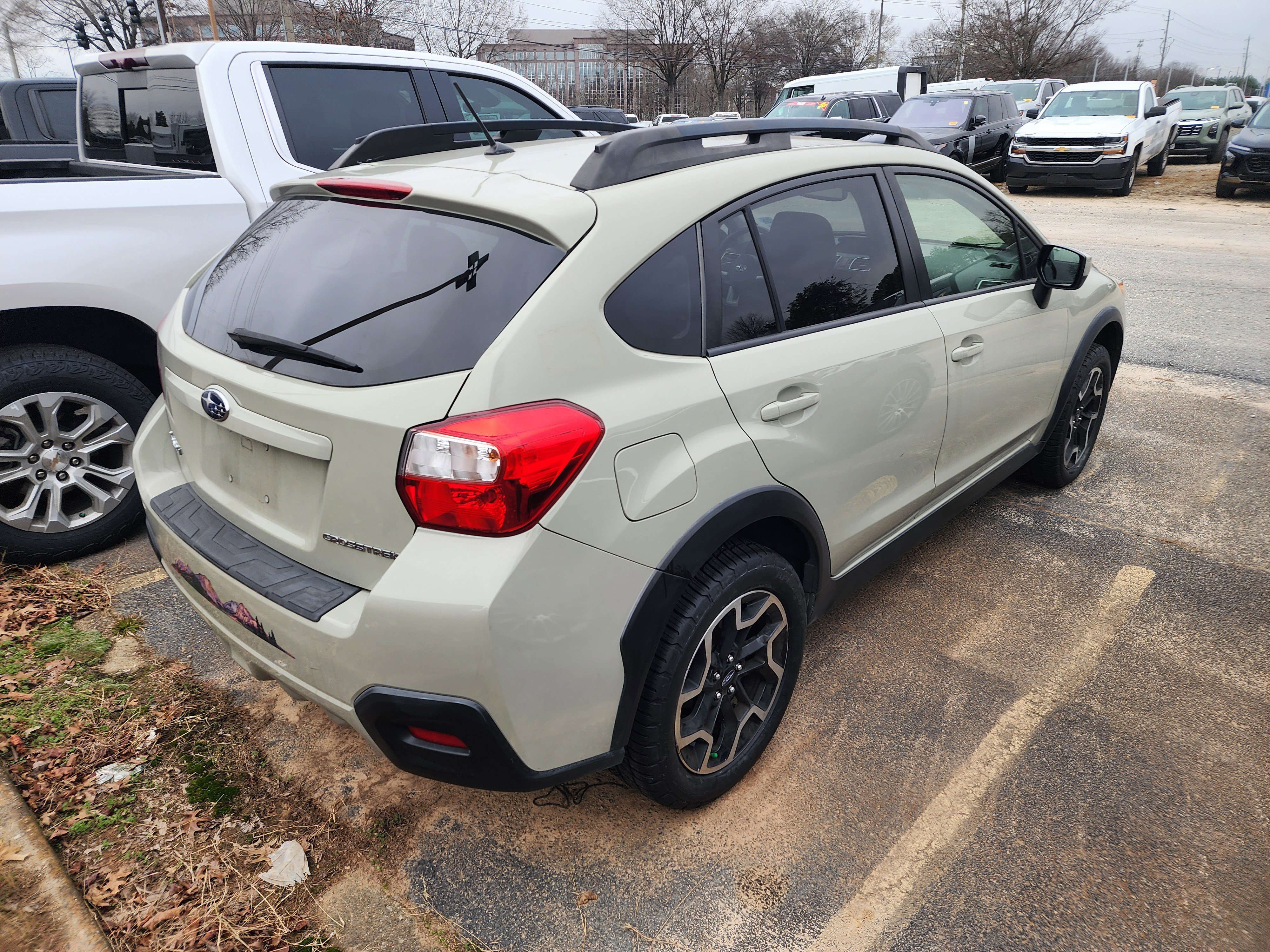 Used 2016 Subaru Crosstrek 2.0i Premium image 8