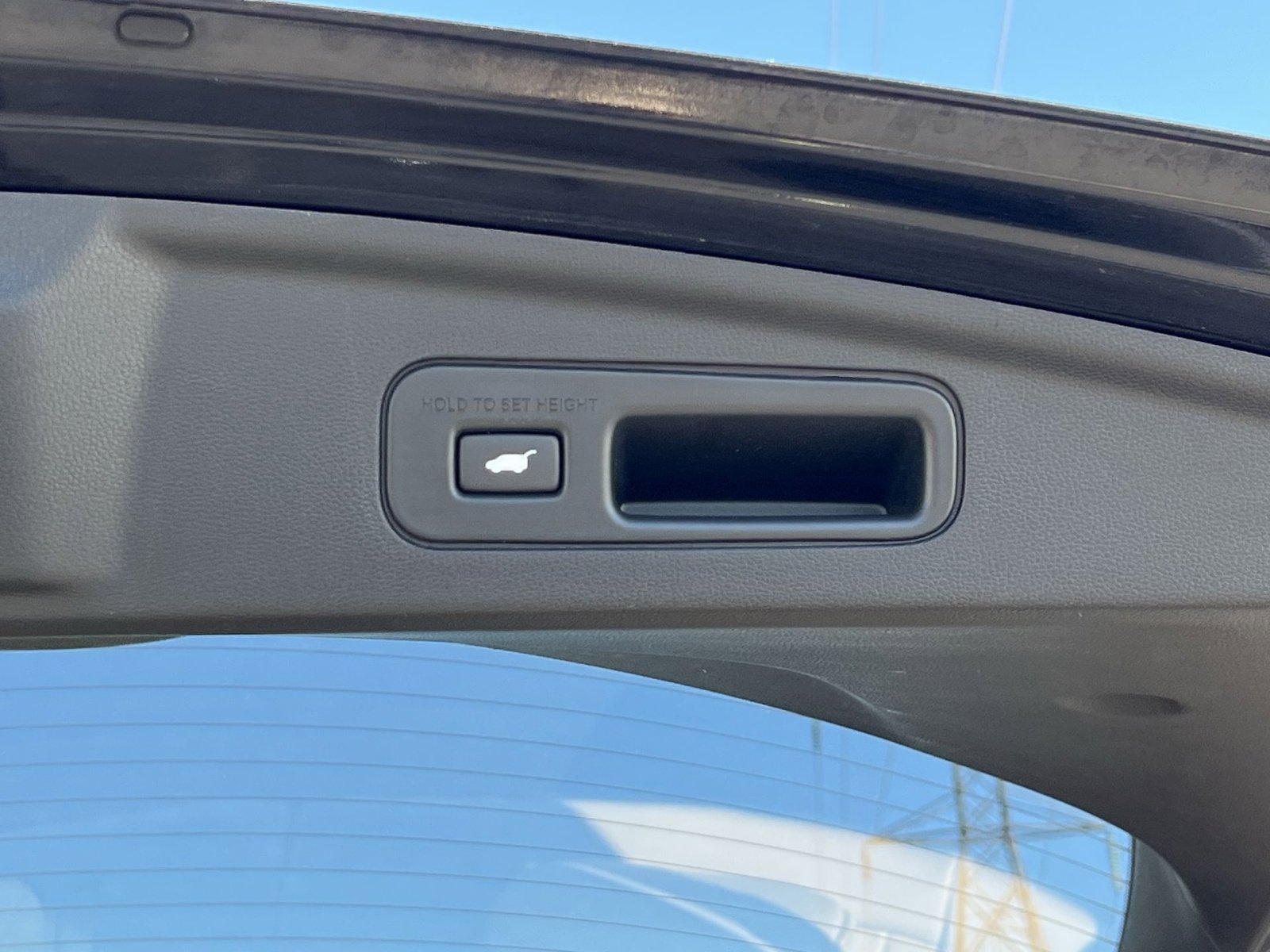 Used 2023 Acura MDX SH-AWD image 25