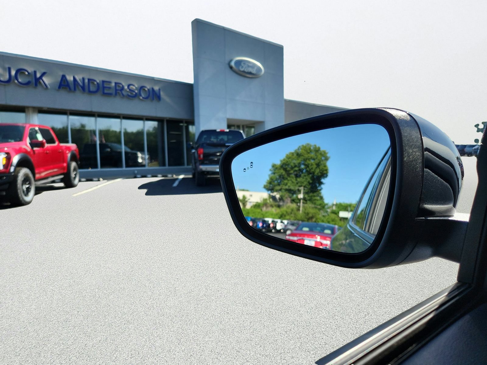 Used 2022 Ford Escape SEL w/ SEL Stealth AWD Package image 13