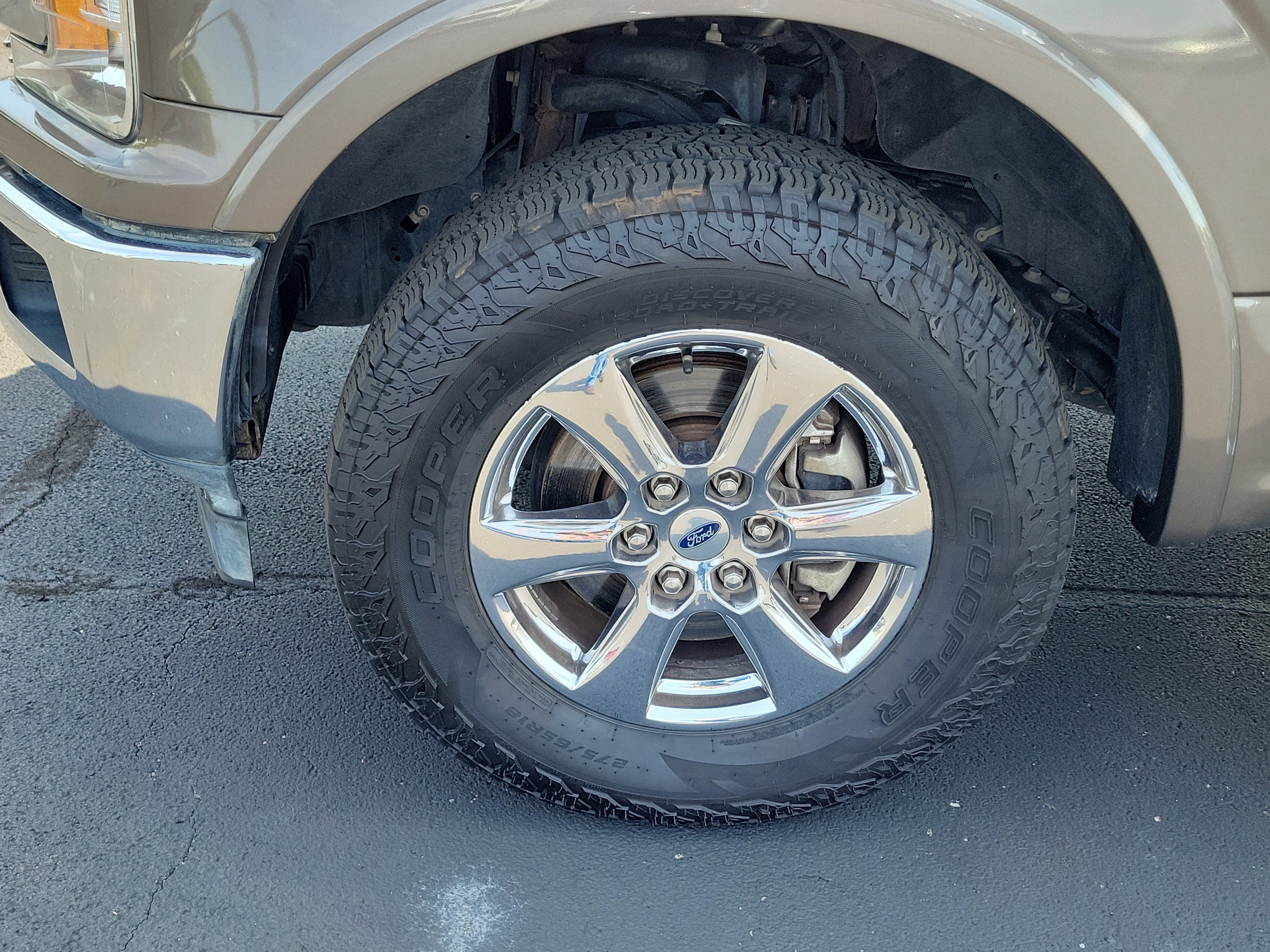 Used 2019 Ford F150 Lariat image 6