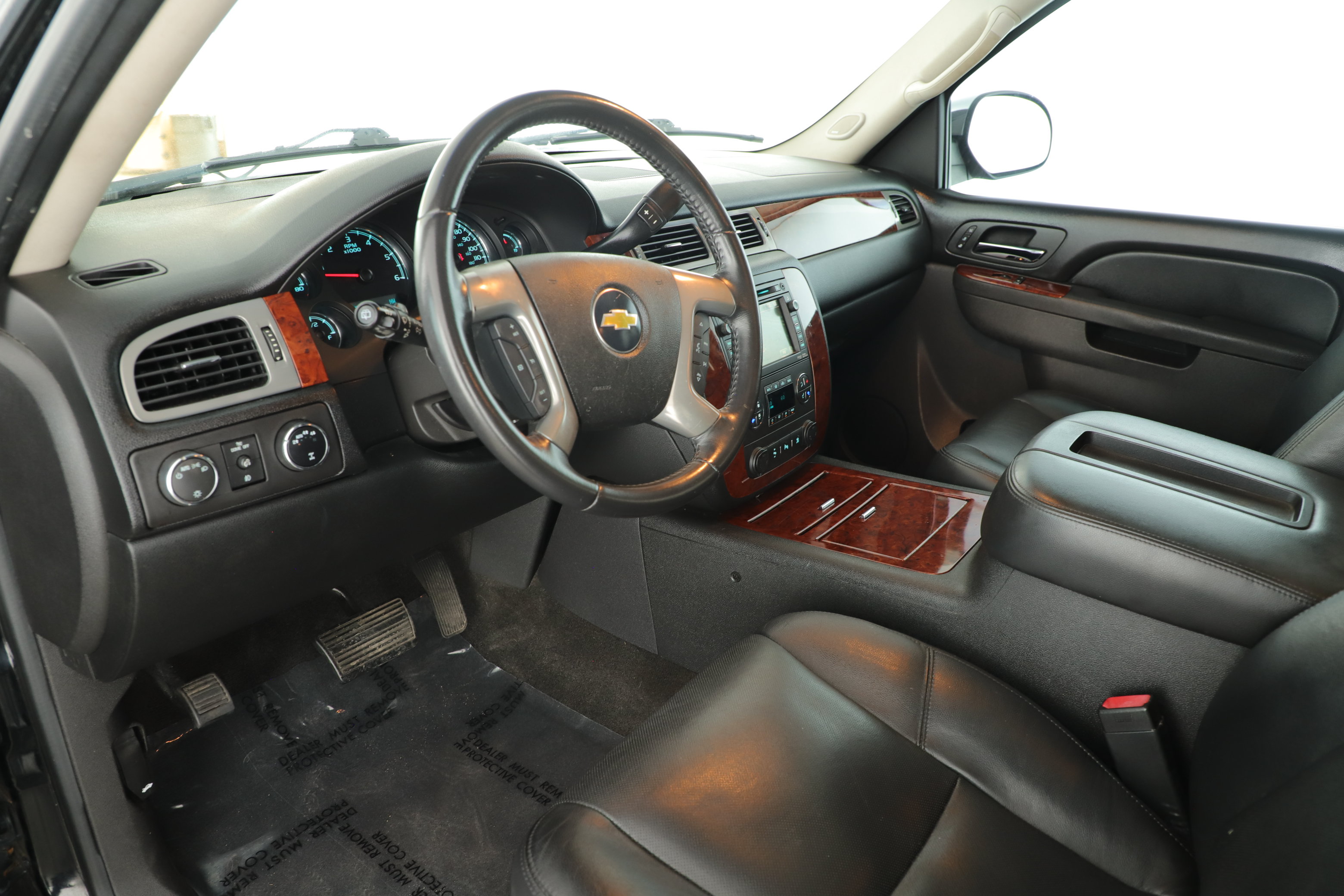 Used 2011 Chevrolet Suburban LTZ AWD/4WD image 14