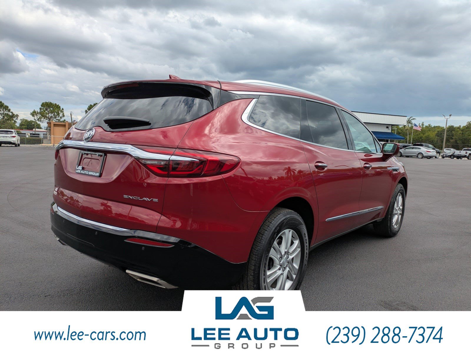 Used 2019 Buick Enclave Essence FWD image 3