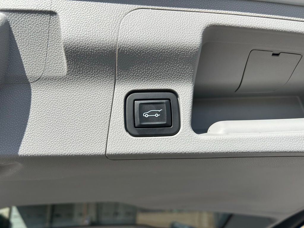 Used 2018 GMC Acadia SLT image 9